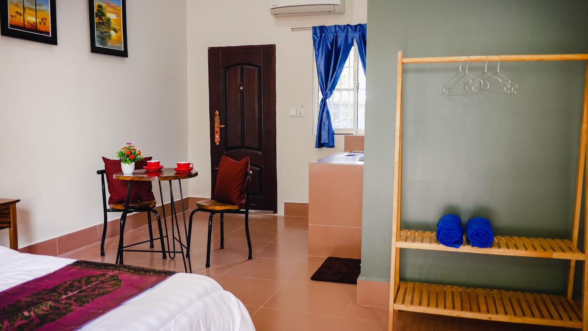 Lea'S Guesthouse And Restaurant Kampot Dış mekan fotoğraf